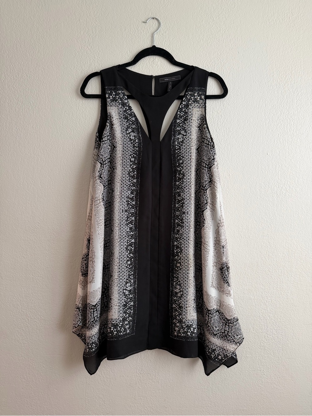 BCBG Sleeveless Black and White Patterned Handkerchief Hem Dress size XS